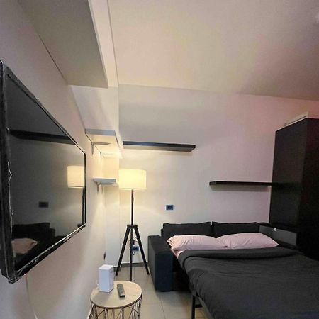 Wild House Apartment Милано Екстериор снимка